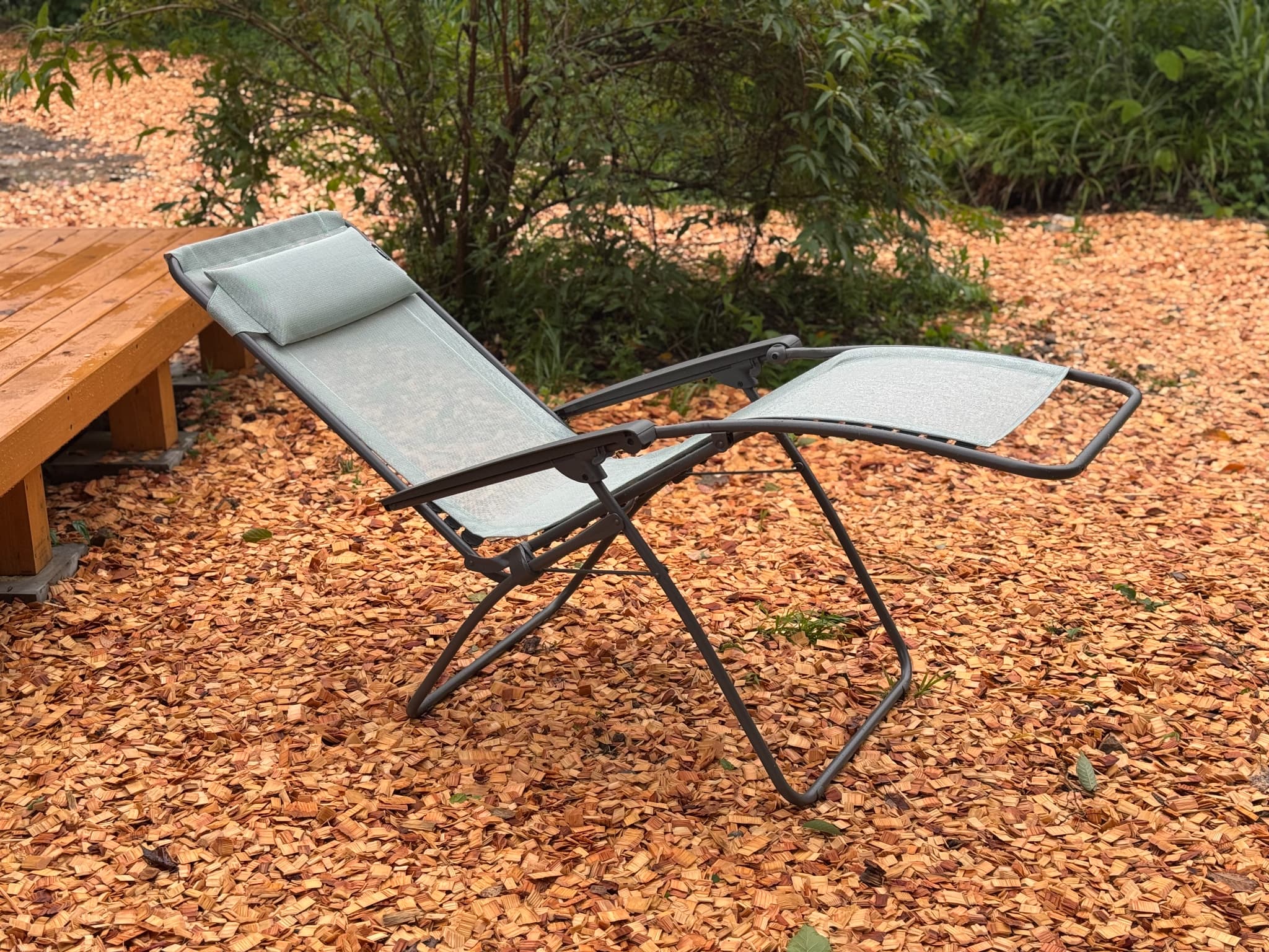 リクライニング解除