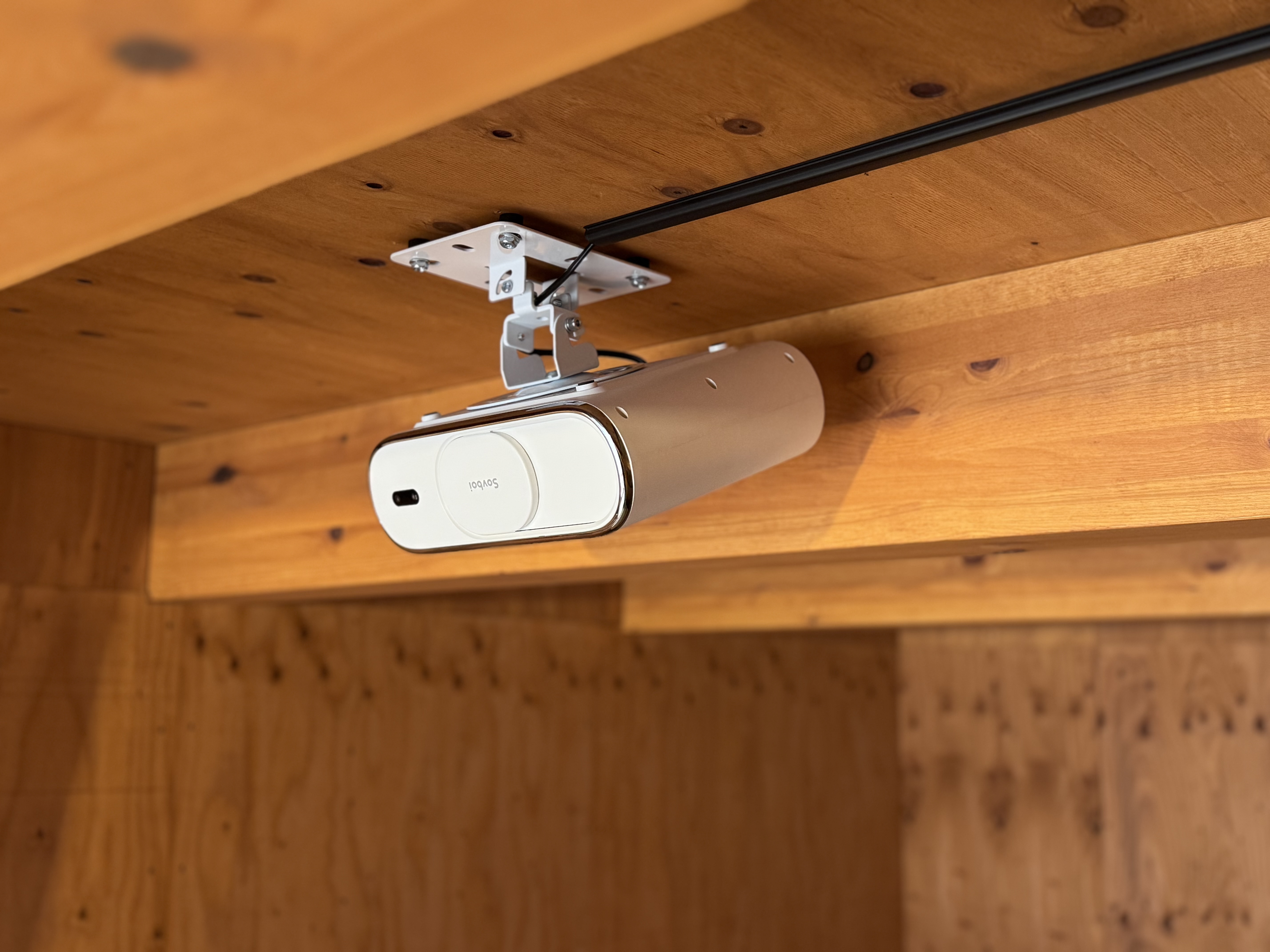 プロジェクター